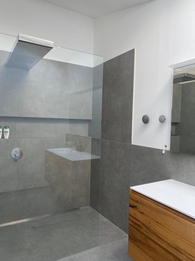 Moderne Ferienwohnung Stephanskirchen Exteriör bild