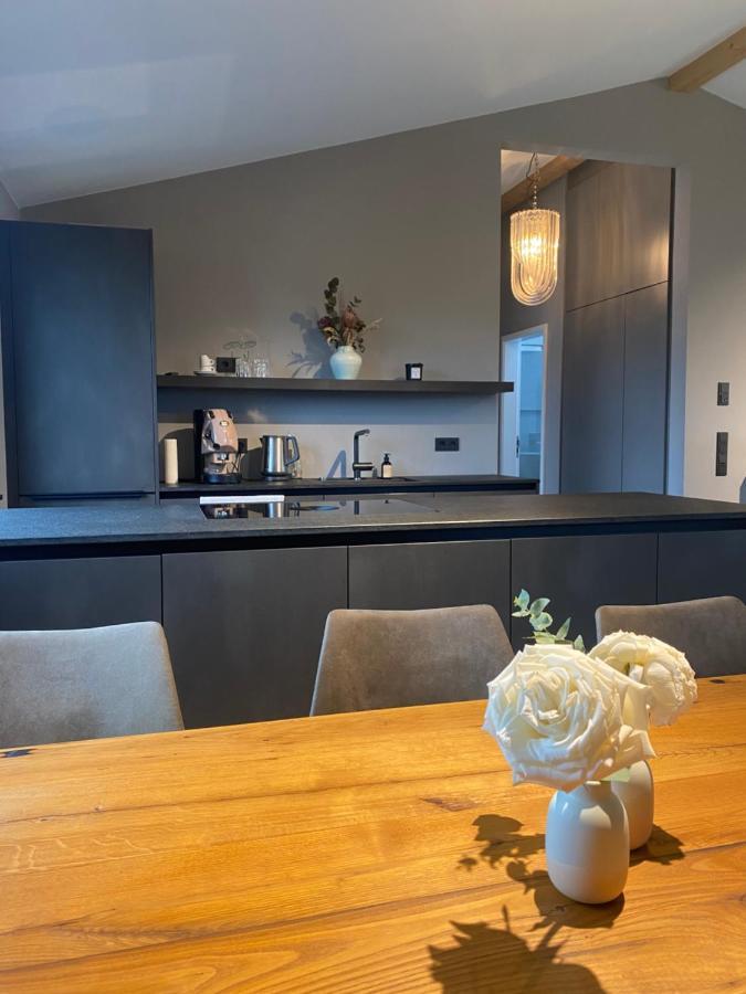 Moderne Ferienwohnung Stephanskirchen Exteriör bild
